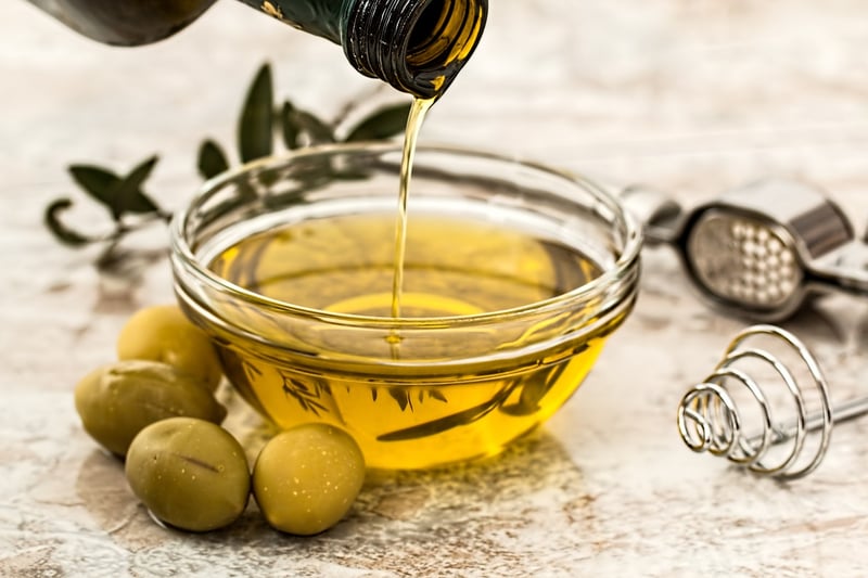Olive oil and vinegar